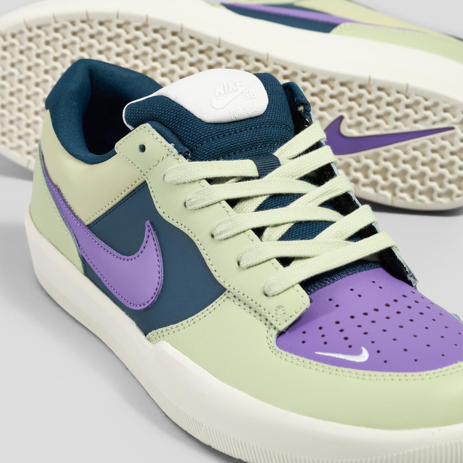 Nike SB Force 58 PRM L Olive Aura Navy Raspberry Size 10