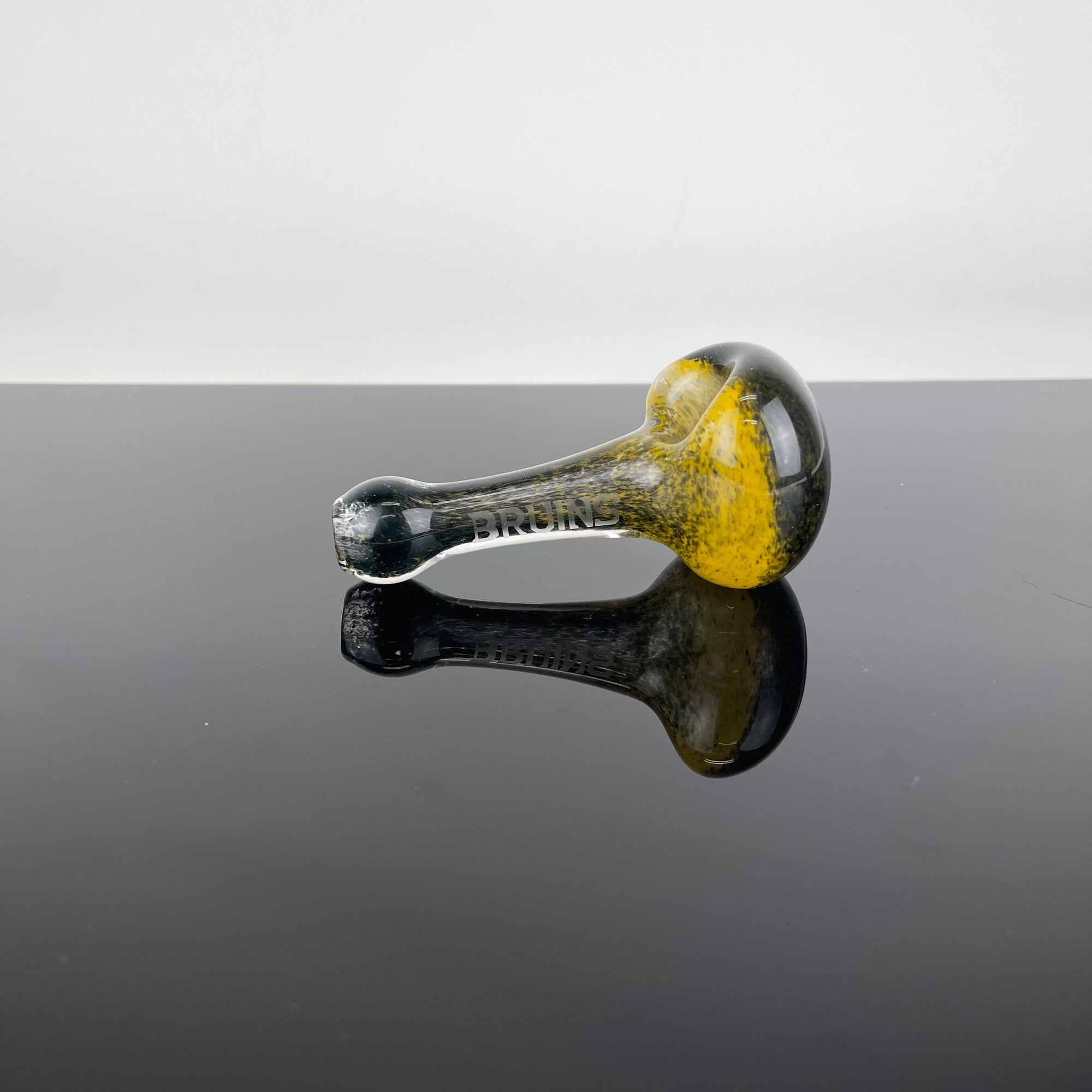 Local Glass Pipes Bruins