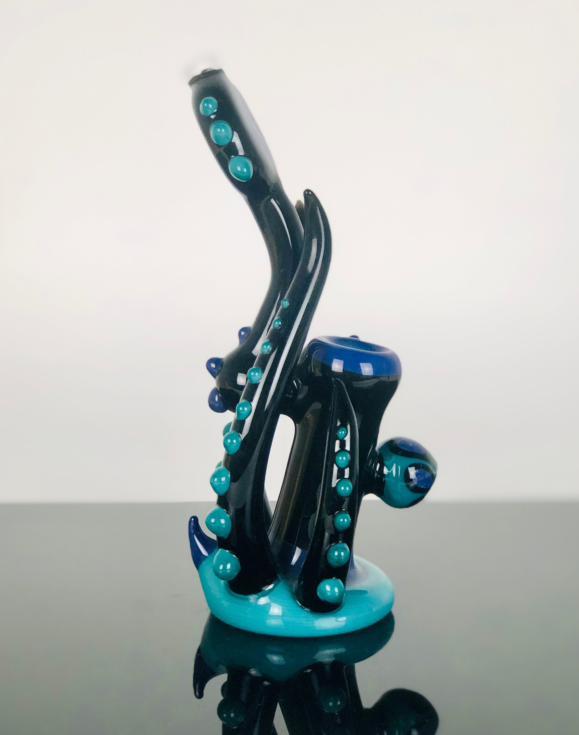 Ukiah Black Purple Push Bubbler (Ursula)